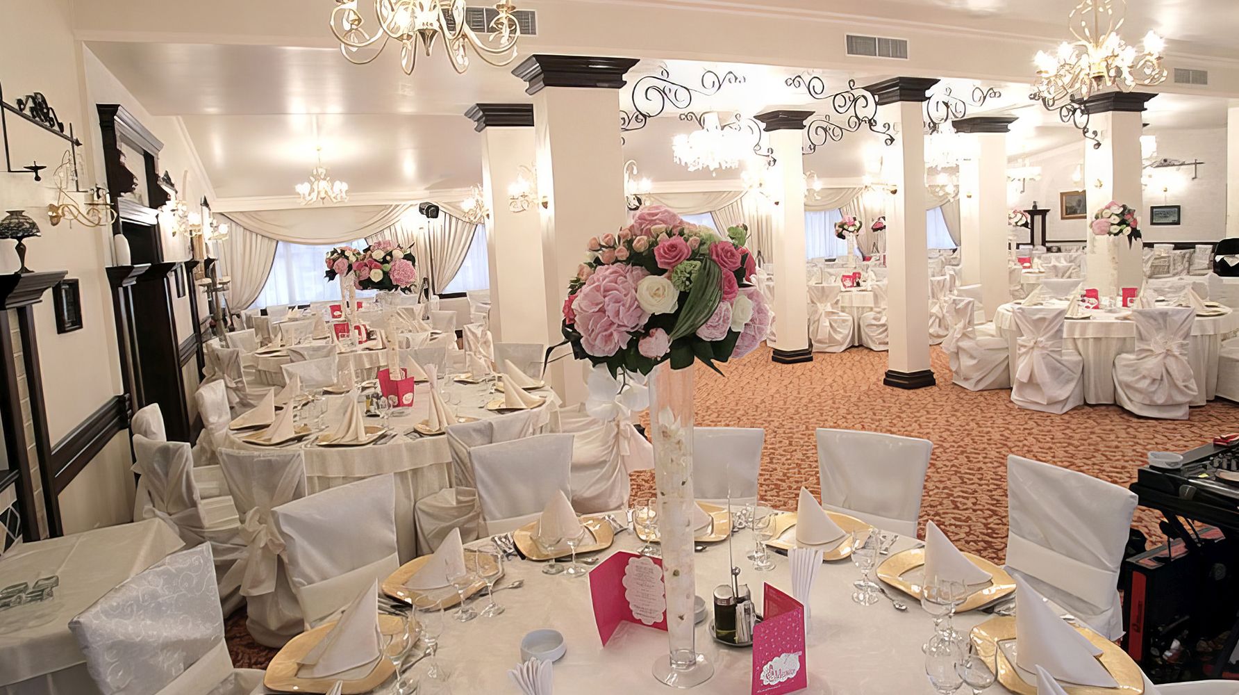 Organizare evenimente Timisoara | Evenimente private Timisoara | Evenimente corporate Timisoara | Sala evenimente Timisoara | Restaurant in Timisoara | Cazare Timisoara | Sala evenimente Timisoara | Organizare Nunti Timisoara | Royal Events Timisoara