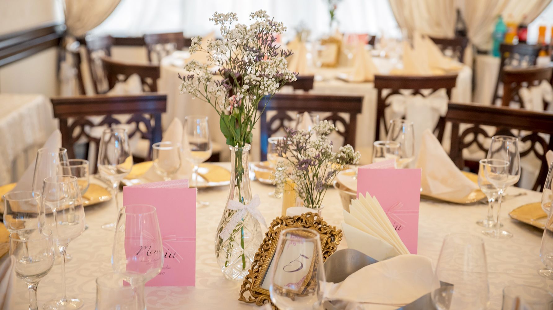 Organizare evenimente Timisoara | Evenimente private Timisoara | Evenimente corporate Timisoara | Sala evenimente Timisoara | Restaurant in Timisoara | Cazare Timisoara | Sala evenimente Timisoara | Organizare Nunti Timisoara | Royal Events Timisoara